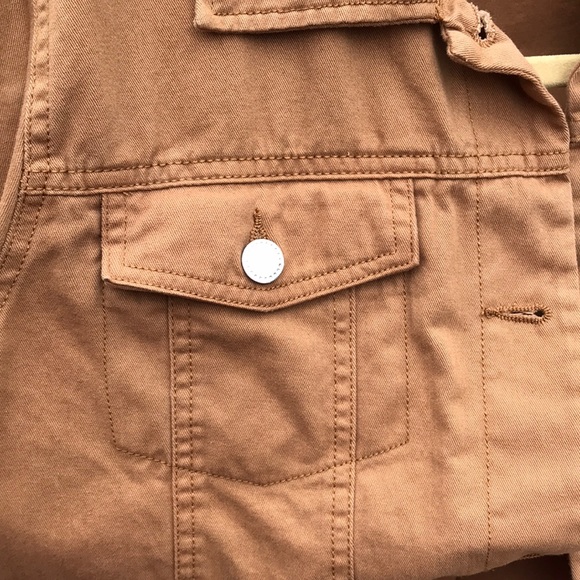 Tudor Court Jean Jacket / Denim Jacket. Great Neutral Color. Size Large - Picture 2 of 9